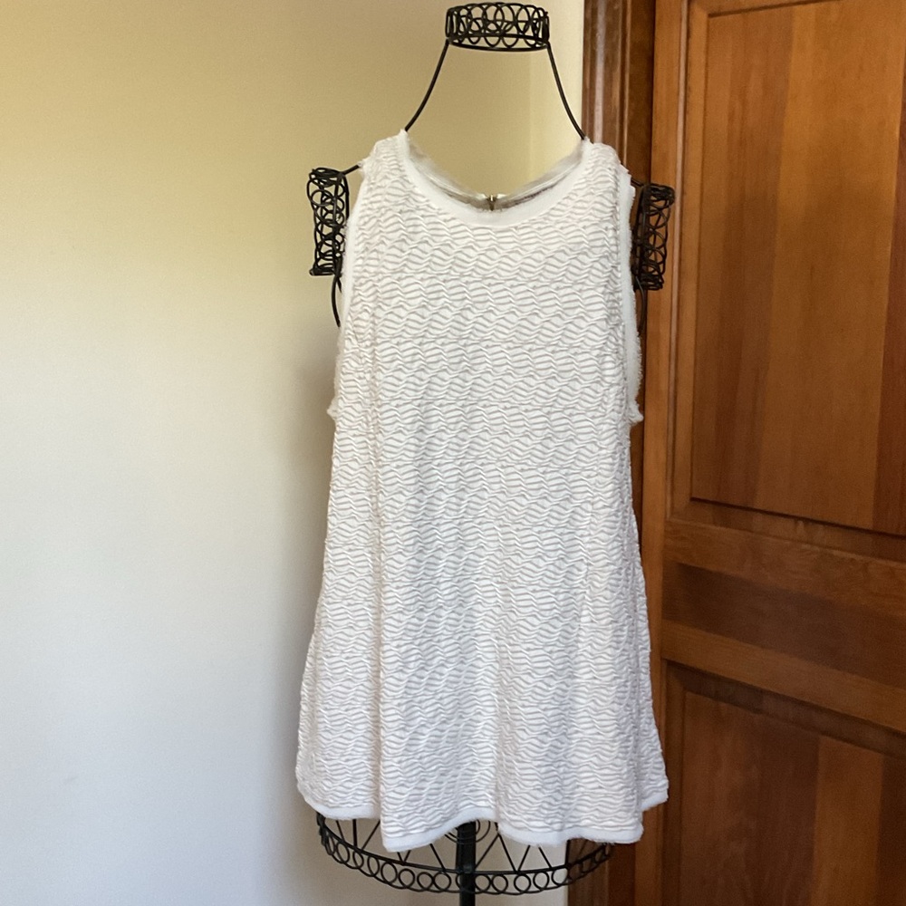 Anthropologie Top Postal 9-H15 STCL Cream Textured Swing Sleeveless Tank medium